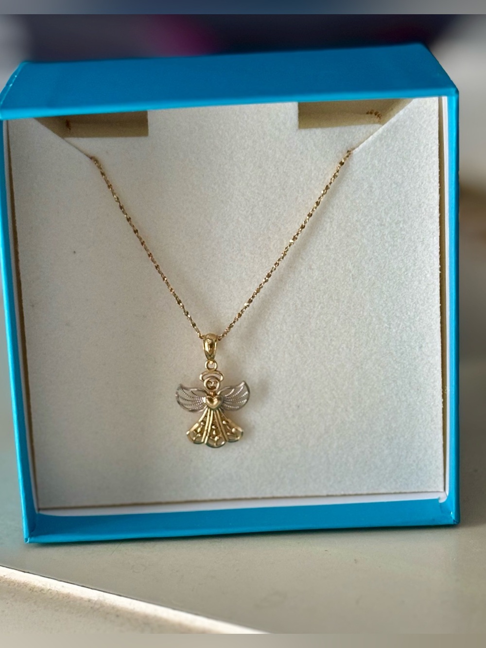 NIB Banter by Piercing Pagoda 10K Two Tone Gold Angel Pendant Necklace Kids Set - Picture 6 of 15